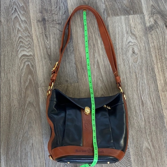 Italian Leather Bucket Bag - Picture 4 of 16